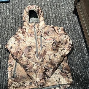 Boys SITKA hunting jacket L
